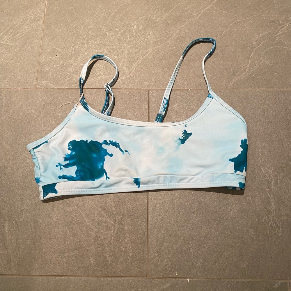 Bikini top tie dye